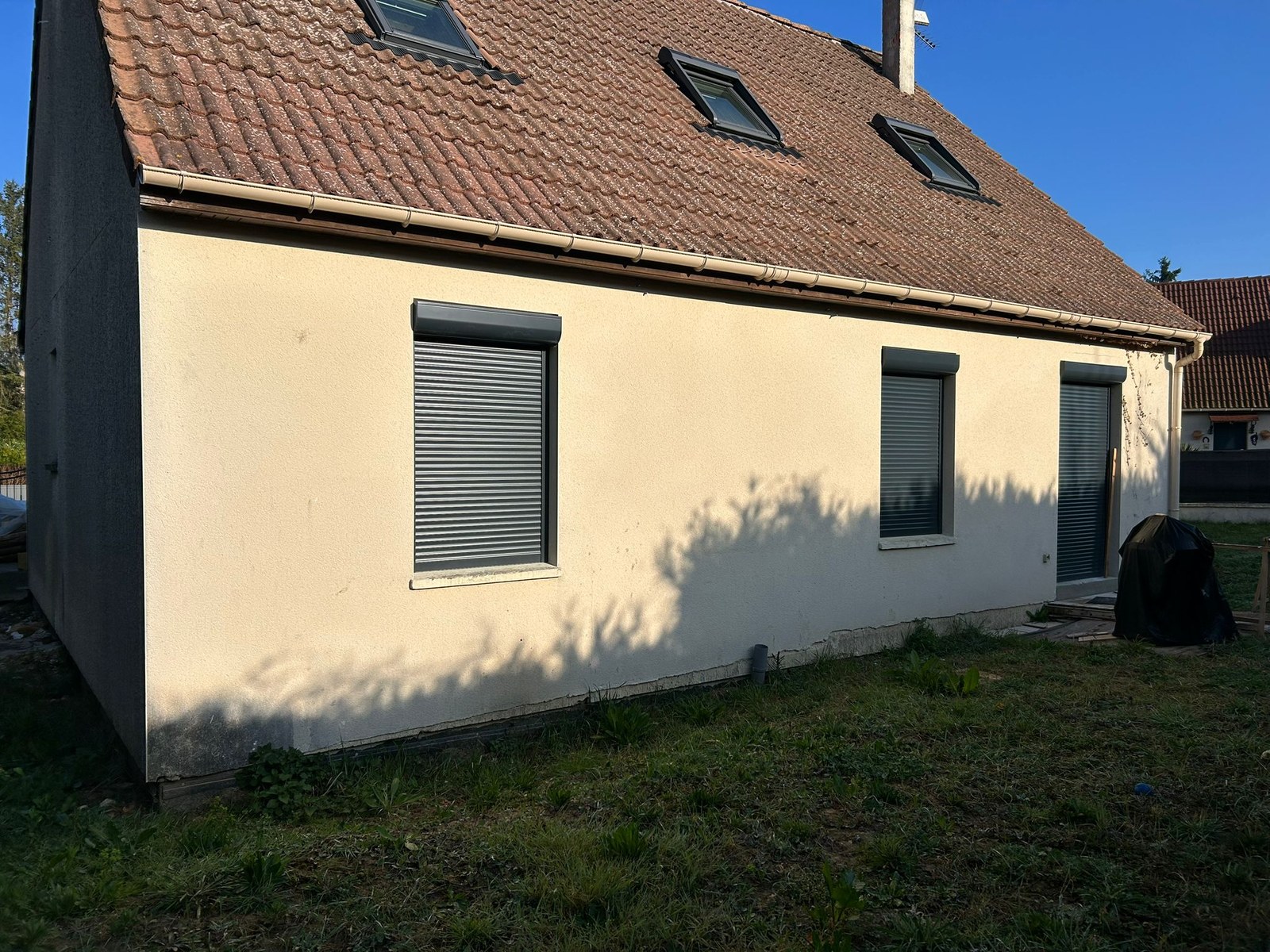 Avant travaux : façade avant isolation extérieure à Neauphlette