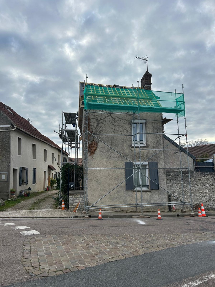 Pendant chantier : pose du sarking et changement de couverture