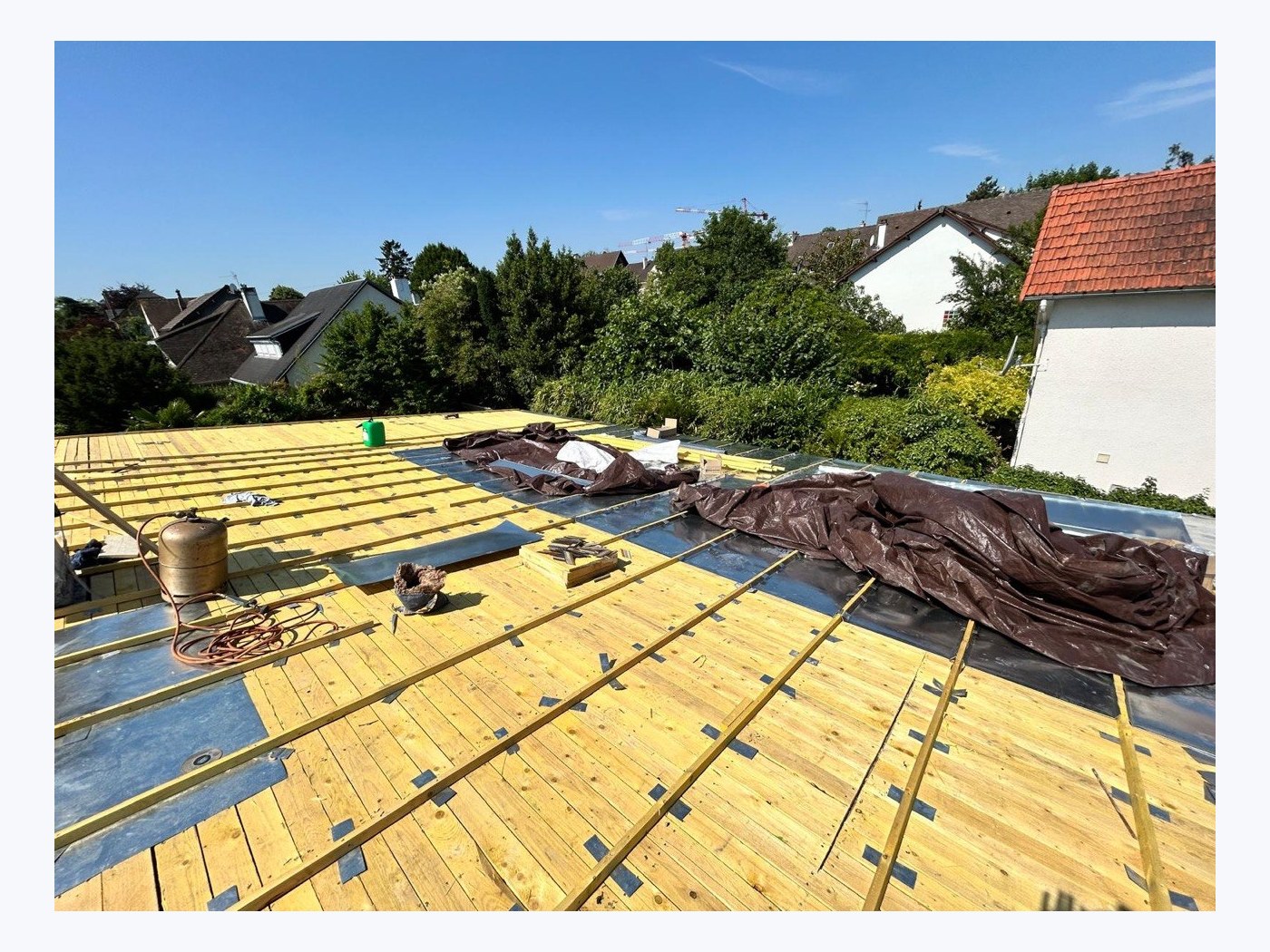 Toiture zinc en cours : reprise et points singuliers